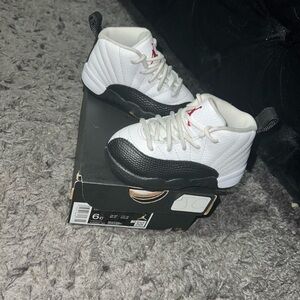 Black & White Jordan 12 gently worn